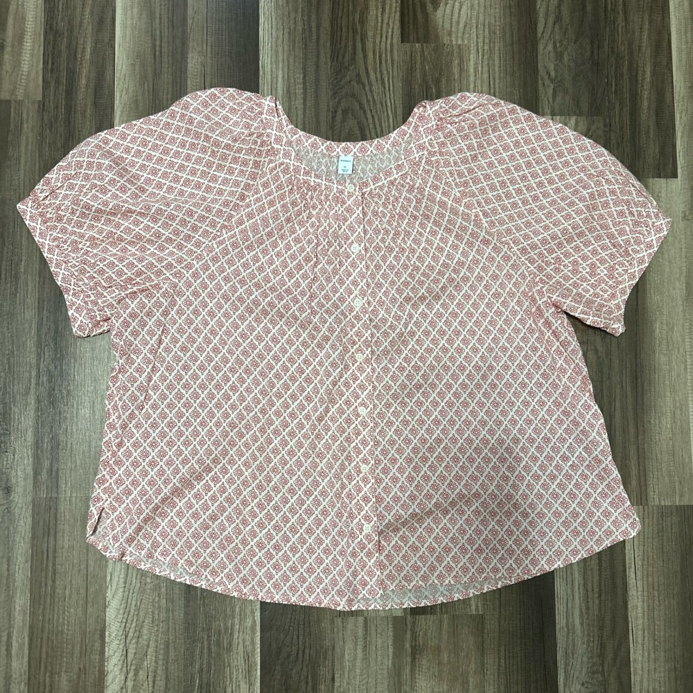 Old Navy Women's Blouse XL Red White NEW Short Sleeve Button Up Geometric Boho - Picture 9 of 9